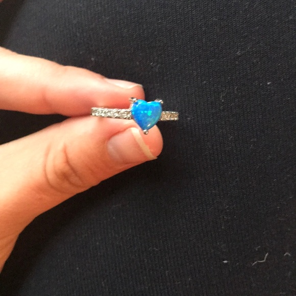 Ring - Picture 1 of 2